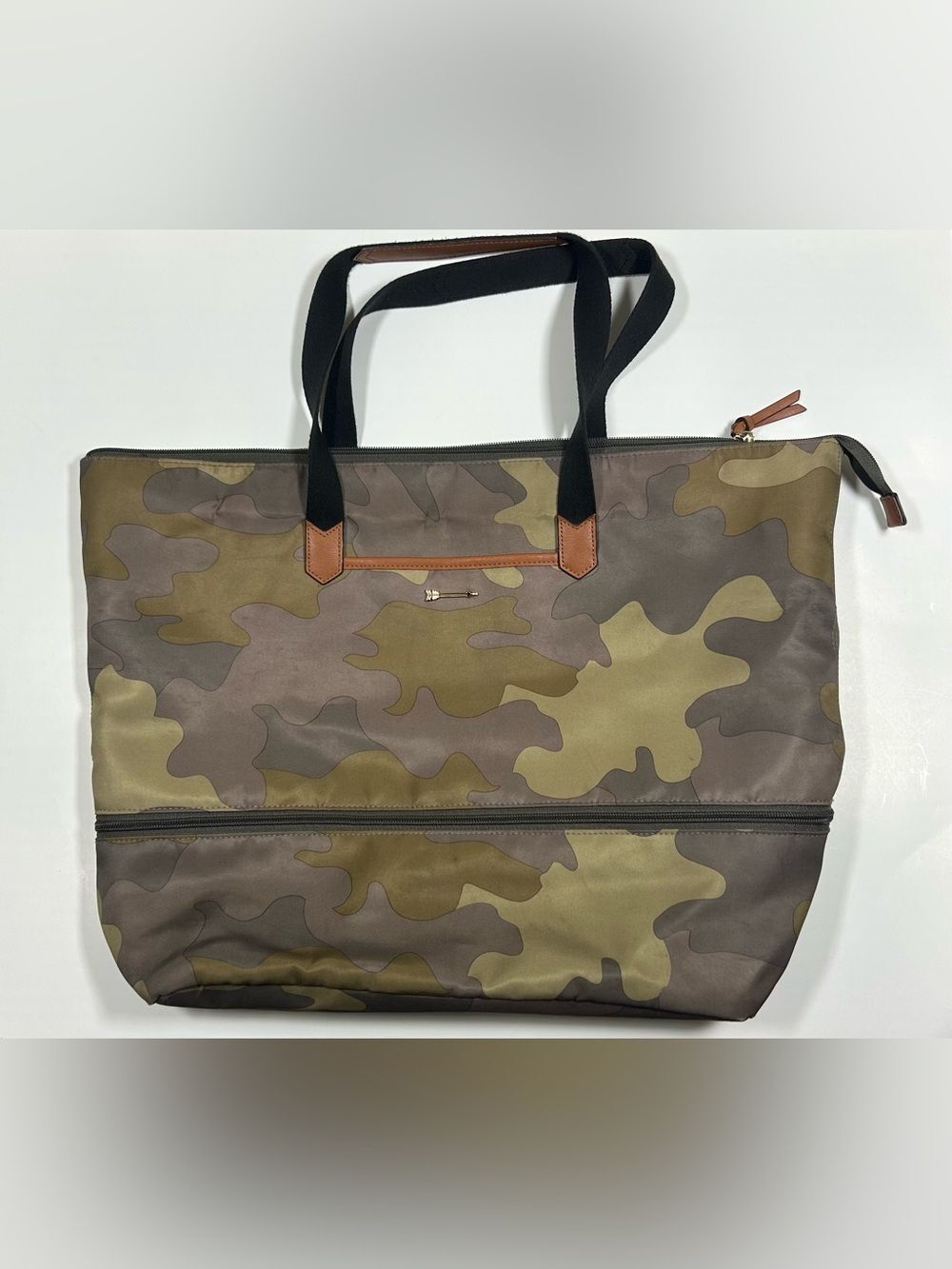 Expandable Travel Tote in green camouflage
